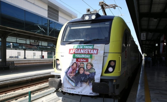 Afganistan'a yardım malzemesi taşıyan 'İyilik Treni'nin altıncısı yola çıktı