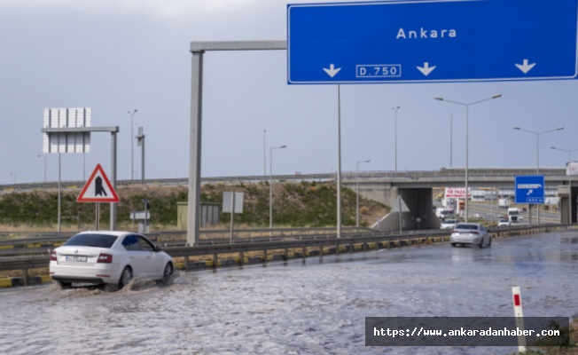 Ankara ve 3 kenti sağanak vurdu! Evleri su bastı, yollar göle döndü
