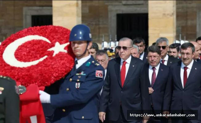 Devlet erkanı Ata'nın huzurunda!