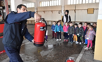 Ankara İtfaiyesi'nin Minik Misafirleri