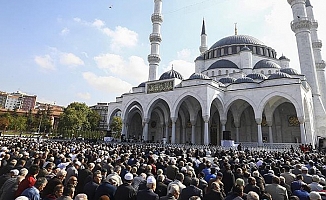 Melike Hatun Camii İbadete Açıldı!