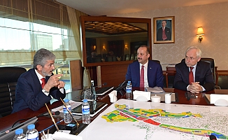 Başkan Tuna Mesut Akgül'ü Kabul Etti