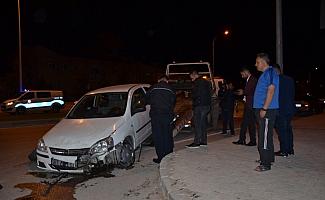 Karaman'da trafik kazası: 2 yaralı