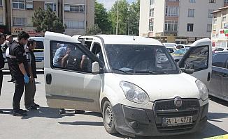 Konya'da özel şirkete ait para nakil aracı soyuldu