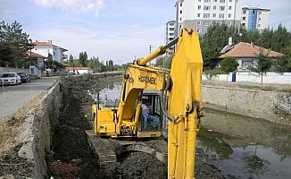 Sorgun'da dere yatakları temizleniyor