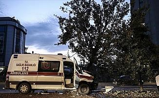 Şişli'de hasta taşıyan ambulans kaza yaptı: 6 yaralı