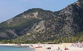 Kasımda deniz ve yamaç paraşütü keyfi