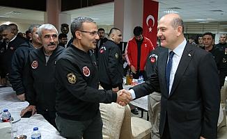 Bakan Soylu gaziler ve yakınlarıyla bir araya geldi