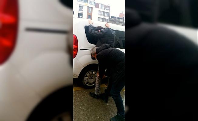 Polise yakalanmamak için köyde saklanmış