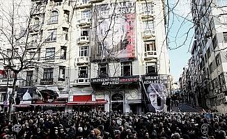 Hrant Dink Agos gazetesi önünde anıldı