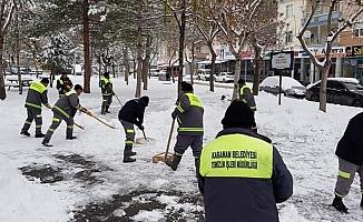 Karaman Belediyesinin kar temizleme çalışmaları