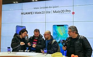 Huawei, Türkiye'deki ilk deneyim mağazasını İzmir'de açtı