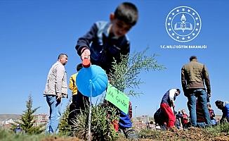 MEB öğrencilerin sosyal etkinliklerini kayıt altına almaya başladı