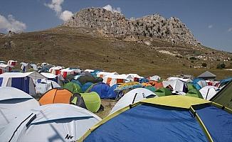 Kışın kayakseverleri yazın bilim meraklılarını ağırlıyor