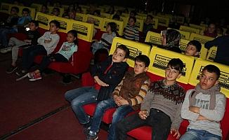 Doğu'da 50 bin öğrenci ilk kez sinema ile buluştu