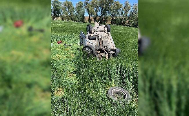 Kırıkkale'de tarlaya devrilen otomobilin sürücüsü yaralandı