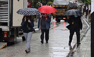 Yurdun iç kesimlerinde yarın sağanak bekleniyor