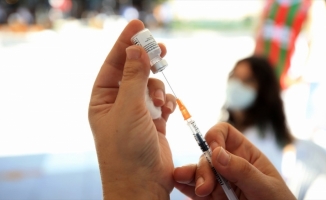 Sağlık Bakanı Koca: Her dört kişiden birinin aşısı tamamlandı