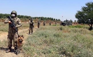 'Hudut Kartalları' Yunanistan sınırında bayramlaştı