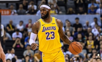 LeBron James'in 'triple double'ı Lakers'a yetmedi