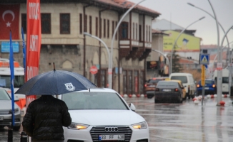 Karaman'da yağmur etkili oldu