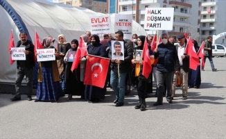 Diyarbakır annelerinin oturma eylemine bir aile daha katıldı