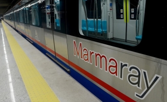 Marmaray trenleri saat 02.00'ye kadar hizmet verecek