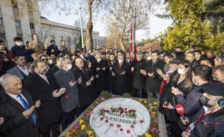 Muhsin Yazıcıoğlu kabri başında anıldı