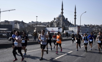 N Kolay 17. İstanbul Yarı Maratonu koşuldu