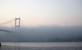 İstanbul Boğazı'nda gemi trafiği askıya alındı