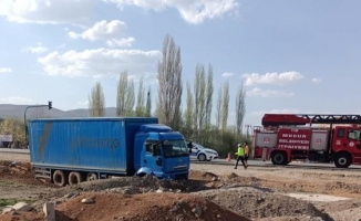 Kırşehir'de trafik kazasında 2 kişi yaralandı