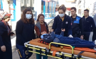 Aksaray'da hafif ticari aracın çarptığı çocuk yaralandı