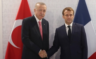 Cumhurbaşkanı Erdoğan, Fransa Cumhurbaşkanı Macron ile telefonda görüştü