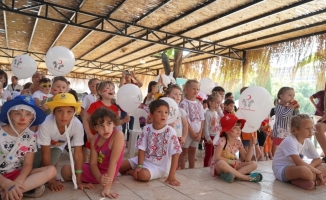 Ukraynalı savaş mağduru çocuklar Antalya'daki etkinliklerde eğlendi