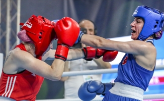 19. Akdeniz Oyunları'nda milli boksör Hatice Akbaş altın madalya kazandı
