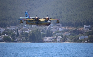 Bodrum'da yangın söndürme uçakları test uçuşu yaptı