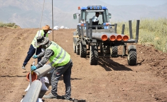 Yüksekova'ya doğal gaz hattı döşenmeye başlandı